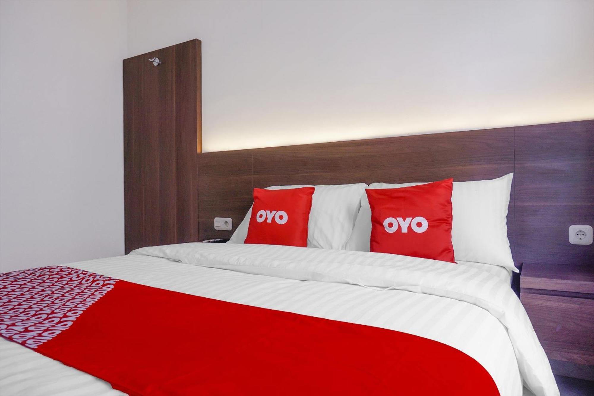 Hotel Super Oyo 90115 Near Pasar Baru à Jakarta Extérieur photo